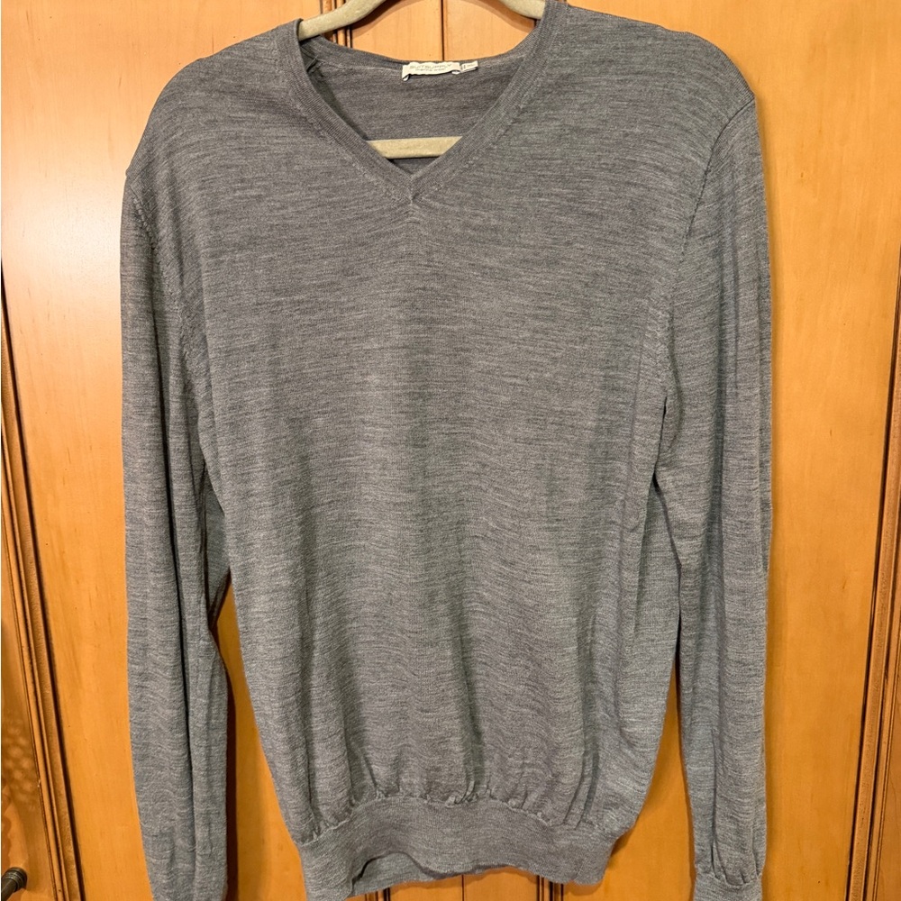 Suitsupply Charcoal V-Neck Sweater
